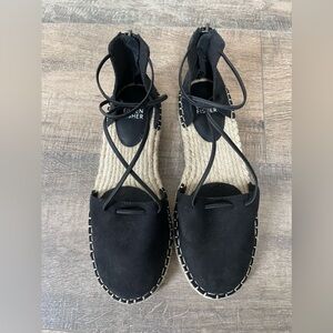 New Eileen Fisher Flat sandal